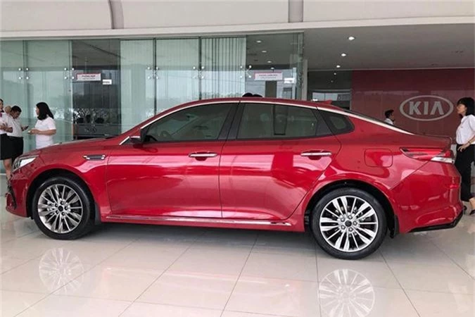 Kia Optima 2019 gia tu 789 trieu co 