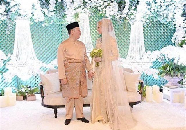 Thái tử Malaysia kết hôn với nữ thường dân người Thụy Điển - 3