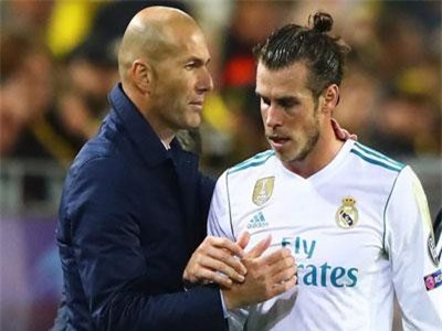 HLV Zidane ngán ngẩm nói về Mbappe và Bale