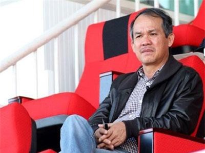 Bạo lực sân cỏ: Chẳng phải “bầu” nào cũng giống bầu Đức