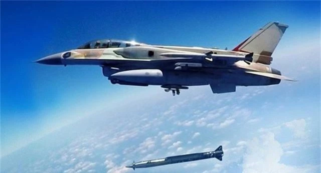 Hé lộ tên lửa Israel đủ sức vượt mặt “rồng lửa” S-300 của Nga tại Syria - 1