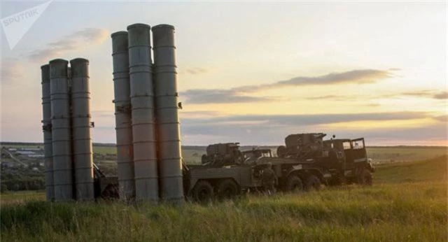 Hé lộ tên lửa Israel đủ sức vượt mặt “rồng lửa” S-300 của Nga tại Syria - 2