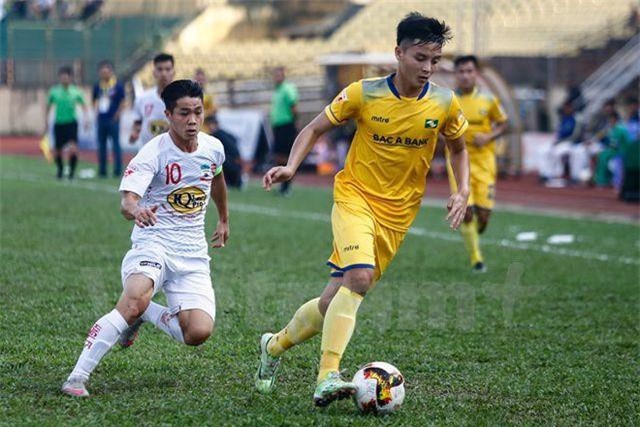 Hoàng Văn Khánh: Từ chỗ bị bầu Đức đuổi cho đến gương mặt triển vọng của thầy Park