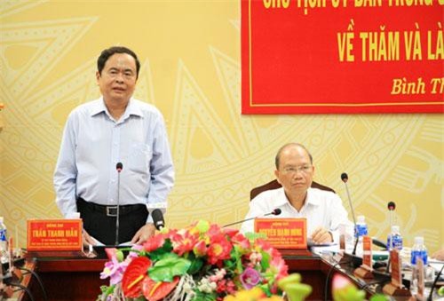 Chủ tịch Trần Thanh Mẫn phát biểu tại buổi làm việc.
