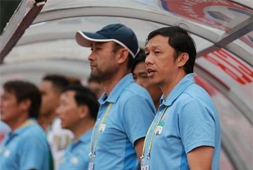 Vì sao HLV HAGL đột ngột từ chức?