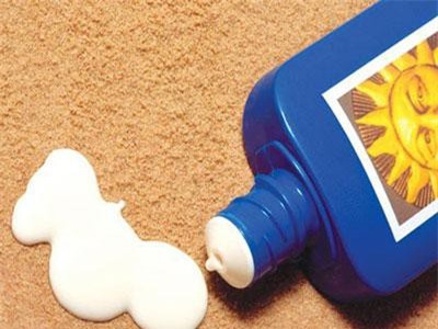 Kem chống nắng là vật bất ly thân ngày nắng nóng nhưng dùng thế nào mới đúng?