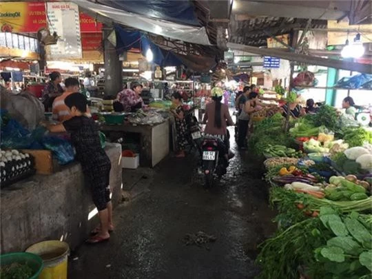 Hàng hoá nhích theo giá xăng dầu - Ảnh 1.