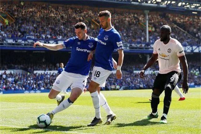 Những khoảnh khắc tan nát của Man Utd trước sức mạnh của Everton - 2