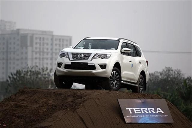 Nissan Terra