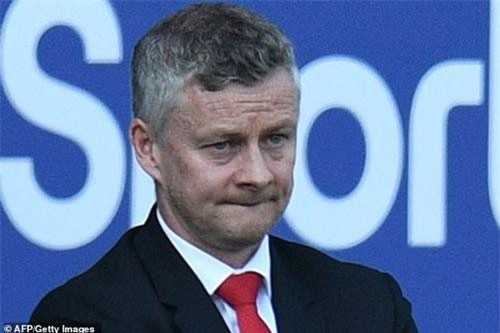 Solskjaer nổi giận cực điểm, mắng học trò té tát