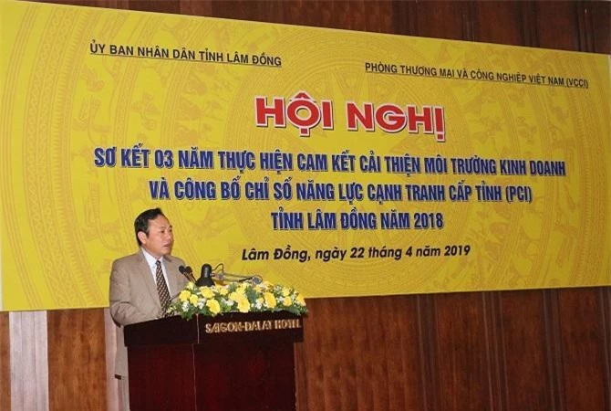 Ông Nguyễn Văn Yên, Phó Chủ tịch UBND tỉnh Lâm Đồng phát biểu khai mạc hội nghị (Ảnh: VH) 