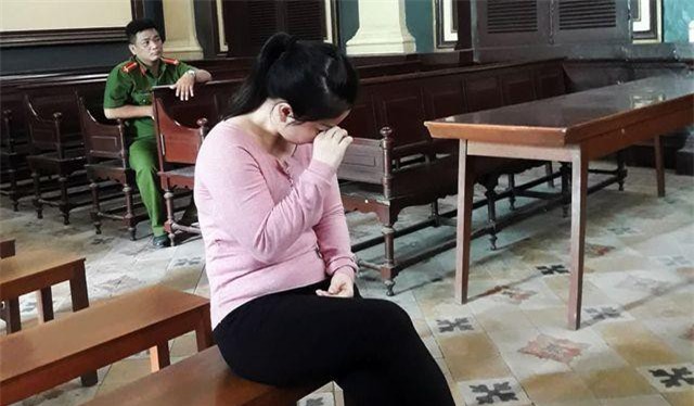 Hotgirl đánh thuốc mê người tình ngoại quốc, cướp tài sản