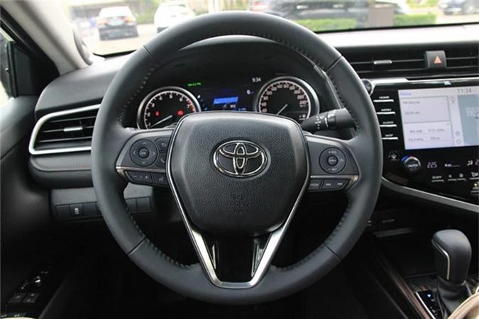 Ra mat Toyota Camry 2019 gia hon 1 ty dong tai Viet Nam-Hinh-6