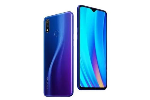 Realme 3 Pro sử dụng khung viền bằng kim loại, 2 bề mặt sử dụng chất liệu kính cường lực Corning Gorilla Glass 5. Máy có số đo 156,8x74,2x8,3 mm, cân nặng 172 g. 