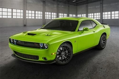 10. Dodge Challenger GT AWD.