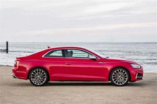 2. Audi A5.