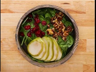 Hướng dẫn làm nhanh 4 món salad gà thanh mát thích hợp ngày nắng nóng