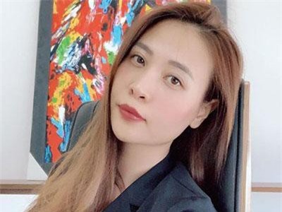 Đàm Thu Trang vừa đăng ảnh, Cường Đô la đã vào 'nịnh' nức nở nhưng lại nhận được câu trả lời phũ từ 'vợ yêu'