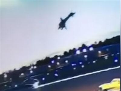 Khoảnh khắc máy bay Mỹ nổ tung như cầu lửa vài giây sau khi cất cánh