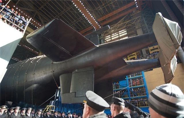 Nga hạ thủy tàu ngầm hạt nhân đầu tiên có thể mang siêu ngư lôi “Thần biển” - 1