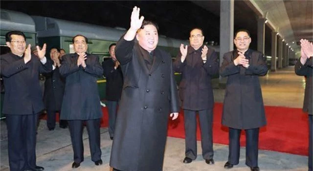 Ông Kim Jong-un lên tàu bọc thép tới Nga họp thượng đỉnh với ông Putin - 1