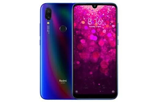 Xiaomi Redmi Y3 sở hữu kích thước 158,7x75,6x8,5 mm, trọng lượng 180 g. Nhờ được sơn phủ lớp nano nên Redmi Y3 có khả năng “miễn nhiễm” khi đi trời mưa hoặc vô tình làm đổ nước vào máy. 