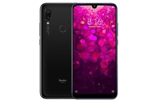 “Trái tim” của Xiaomi Redmi Y3 là vi xử lý Qualcomm Snapdragon 632 lõi 8 với xung nhịp 1,8 GHz, GPU Adreno 506. RAM 3 GB/ROM 32 GB hoặc RAM 4 GB/ROM 64 GB, có khay cắm thẻ microSD chuyên dụng với dung lượng tối đa 512 GB. Hệ điều hành Android 9.0 Pie, được tùy biến trên giao diện MIUI 10.