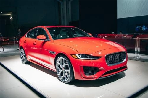 20. Jaguar XE 2020.