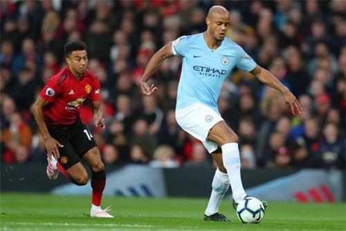 Gary Neville: 'Chênh lệch đẳng cấp giữa MU và Man City là quá lớn'