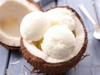 Cách làm kem dừa Thái đang "gây sốt" khắp nơi