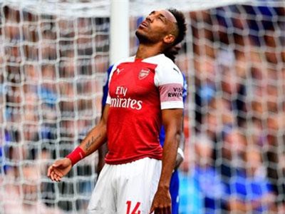 Sao Arsenal “vô địch” EPL về khoản phung phí cơ hội