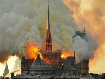 Tình tiết mới về nguyên nhân cháy Nhà thờ Đức Bà Paris