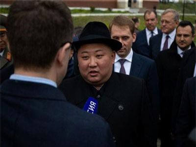 Ông Kim Jong-un lần đầu trả lời phỏng vấn truyền thông nước ngoài khi tới Nga