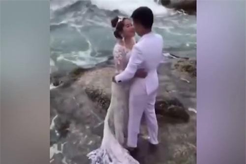 Những tai nạn 'khó đỡ' của các cặp đôi khi chụp ảnh cưới
