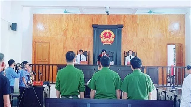 Vụ cướp đò trên sông Ka Long: Bị cáo Giáp lại bị tuyên phạt 7 năm tù - 1