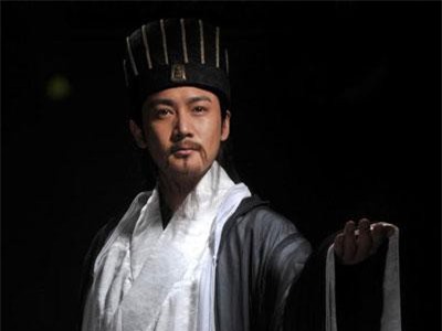 Gia Cát Lượng dạy con trai “Đạm bạc minh chí, ninh tĩnh chí viễn”