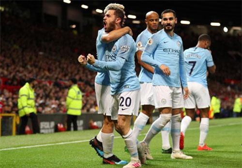 Guardiola lập kỷ lục, De Gea nhận số bàn không tưởng và những điểm nhấn trận MU vs Man City