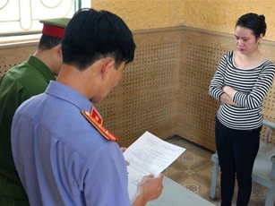 Quảng Bình: Bắt “má mì” điều hành đường dây mại dâm trong các khách sạn