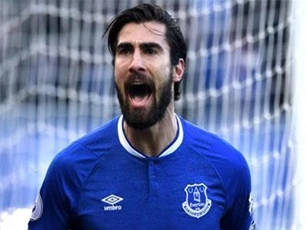 Chuyển nhượng: Thất bại với Suarez, Arsenal chiêu mộ tiền vệ khác của Barca