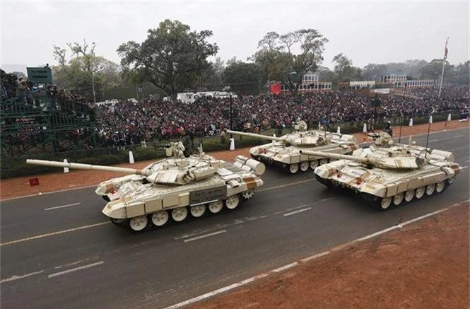 Hệ thống vũ khí quân sự khổng lồ Ấn Độ mua từ Nga - ảnh 2