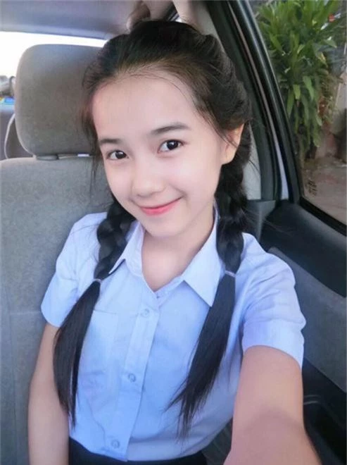 Nữ du học sinh Lào gây sốt trong cuộc thi Hoa khôi tại Việt Nam: Cao 1m55 thôi nhưng cực xinh xắn, lại còn thạo 5 thứ tiếng! - Ảnh 3.