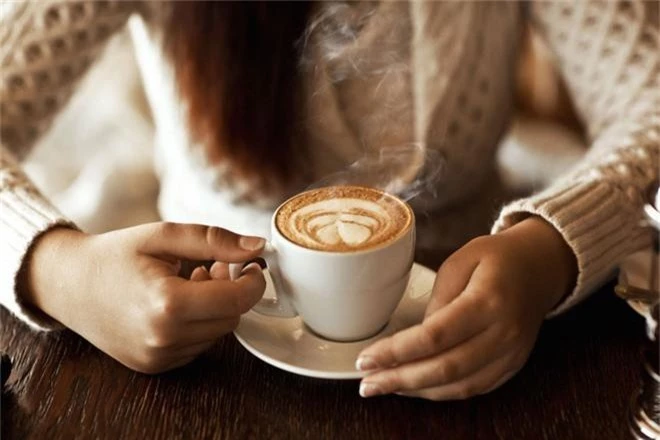 Sáng bảnh mắt ra đã uống cà phê khiến bạn phải đối mặt với nhiều vấn đề tai hại - Ảnh 3.