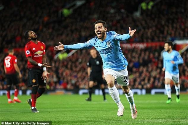 Tr&#x1B0;&#x1EDB;c v&#xF2;ng 36 Premier League: Ch&#x1EDD; c&#xFA; s&#x1ED1;c l&#x1EDB;n