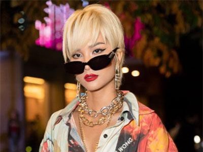 Hoa hậu H'Hen Niê lại thay đổi kiểu tóc vô cùng mới lạ khiến fan nhìn mãi không ra