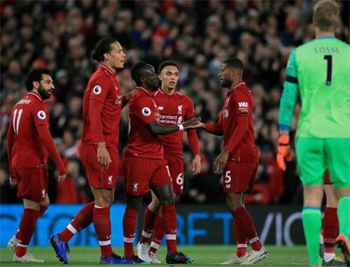 Liverpool 5-0 Huddersfield: Cơn điên của Jurgen Klopp