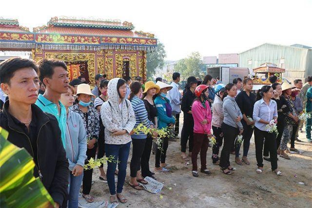 Cạn nước mắt đám tang 3 nạn nhân bị sát hại ở Bình Dương