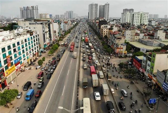 Bến xe Hà Nội đông nghịt người dân về quê nghỉ lễ - 8