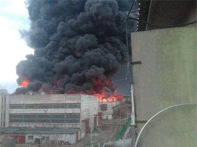 Cháy lớn ở nhà máy chế tạo tên lửa liên lục địa Nga - 1