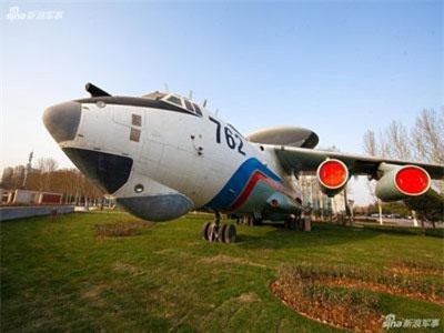 Cận cảnh dàn máy bay làm nên sức mạnh của Không quân Trung Quốc