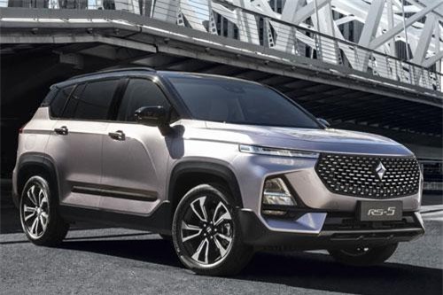 SUV hầm hố, trang bị động cơ tăng áp 1.5L, giá chỉ 335 triệu